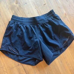 Lululemon Hotty Hot Short 4" - Navy